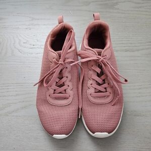 Women's Skechers Lace On Memory Foam Size 7.5 Sneakers Casual Running Sport Shoe